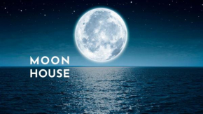 Moon House F4: Spacious 3-Bedroom Apartment in Downtown